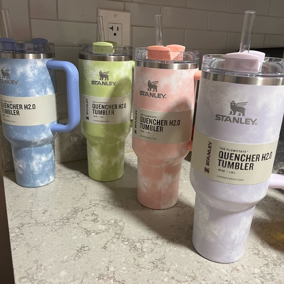 Stanley 40oz Stainless Steel Adventure Quencher Tumbler - Peach Tie Dye - Picture 2 of 2